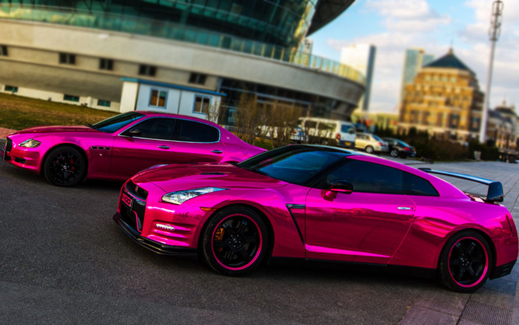Pink-Chrome-Vehicle-Wrap